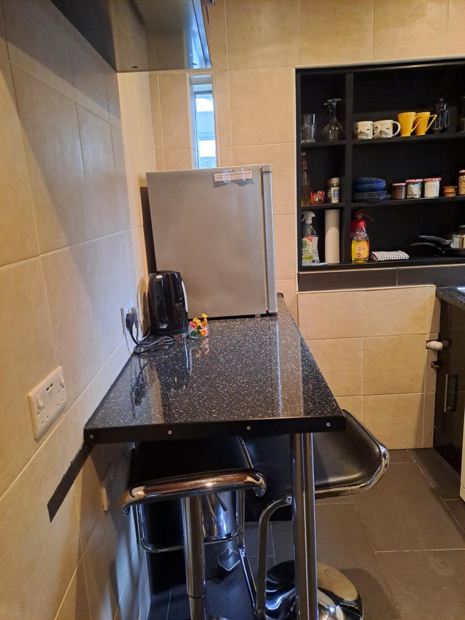 Quiet Comfortable Patcham Studio Free Parking Hallway Shared With Host Apartment Brighton Exterior photo